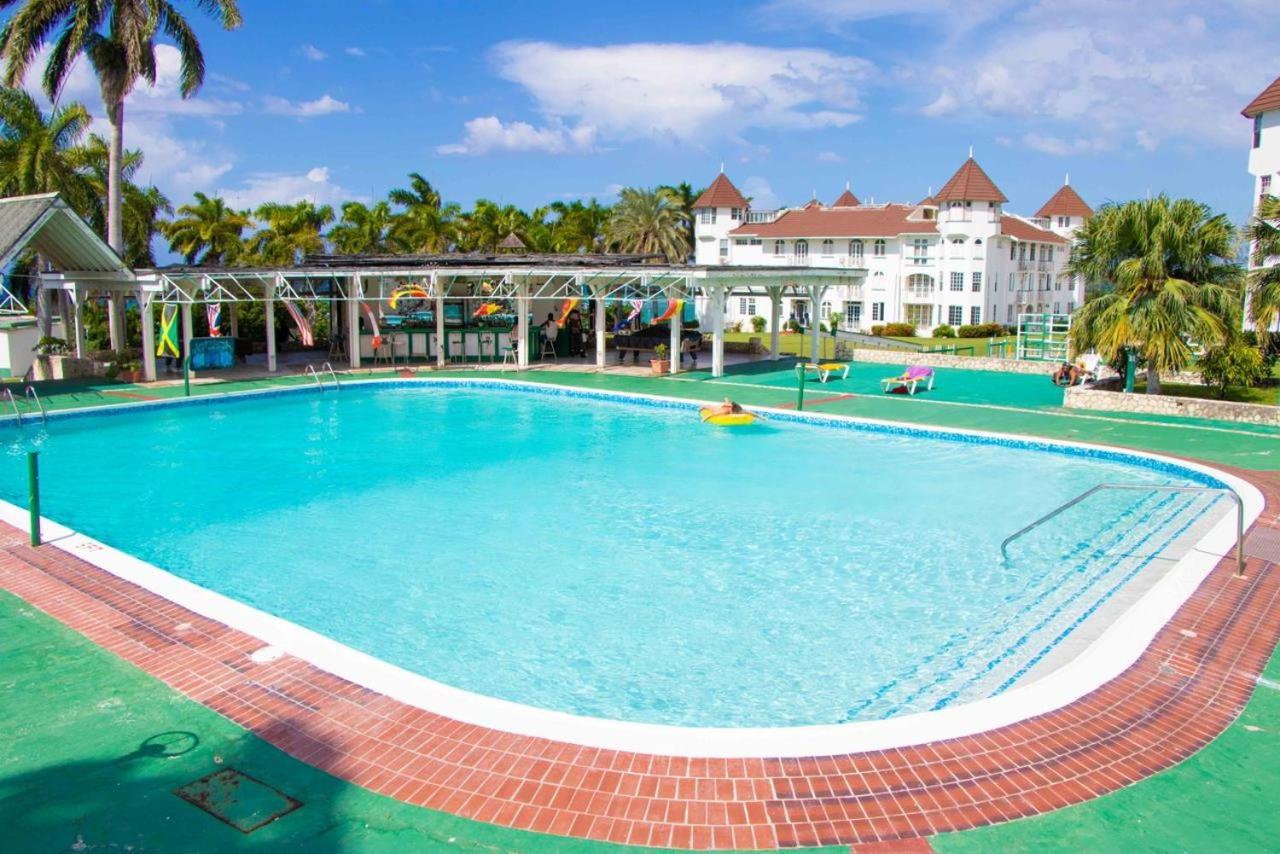 Apartamento Malibu Ocean View Studio Montego Bay Exterior foto